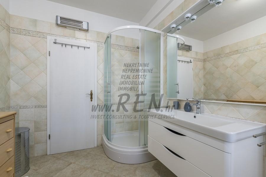 Penthouse in the center of Poreč 25