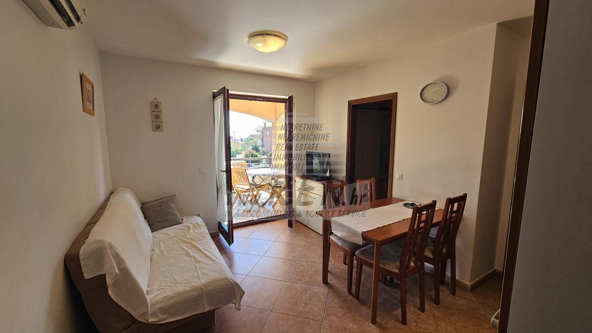 Stan s dva zasebna apartmana, bazenom i pogledom na more 3