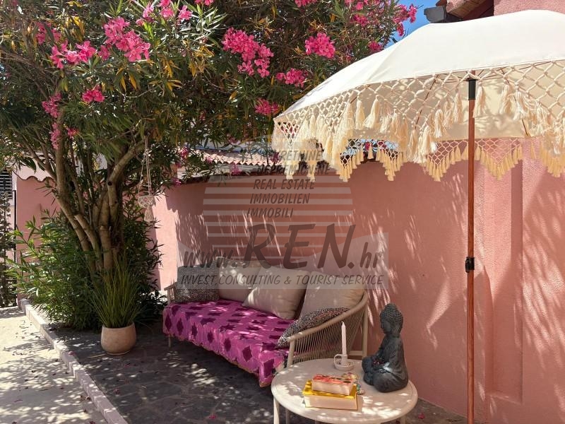 Sea View Home Just Steps from the Beach – Mareda 3