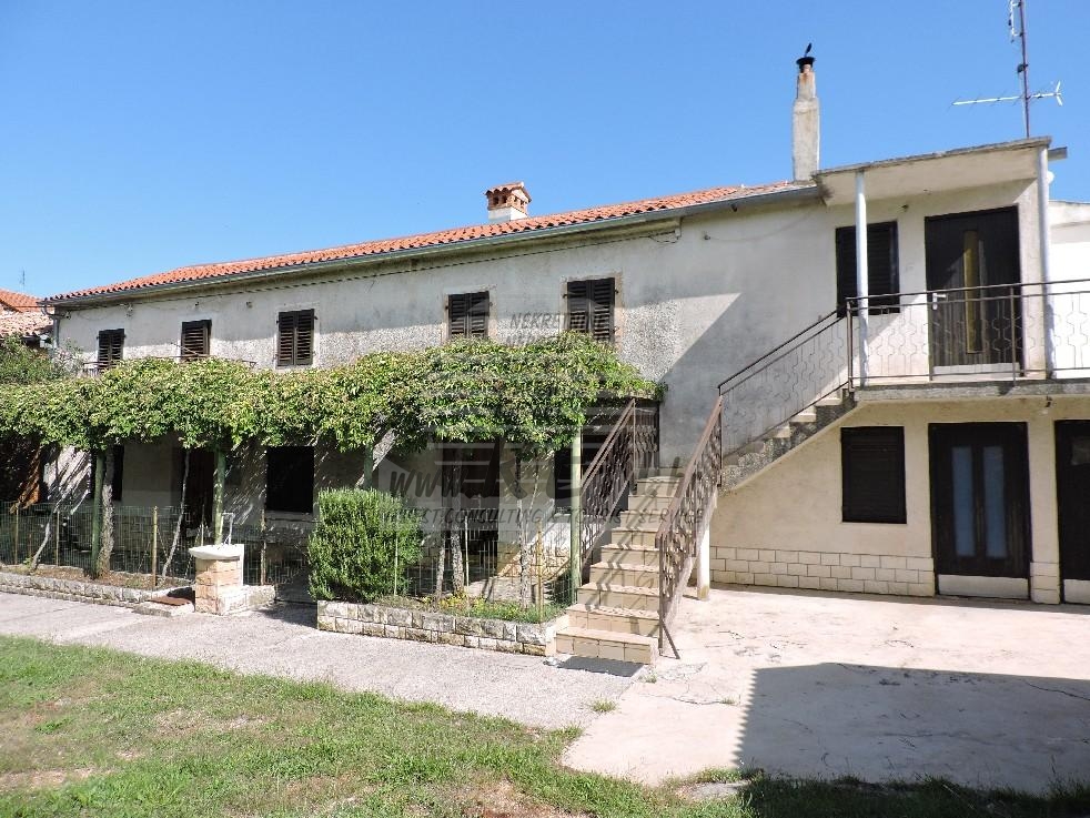 Stone house near Buje 4