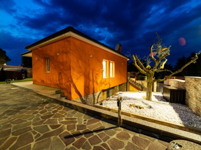 PRESTIGEHAUS MIT POOL – NUR 50 m VOM MEER 26