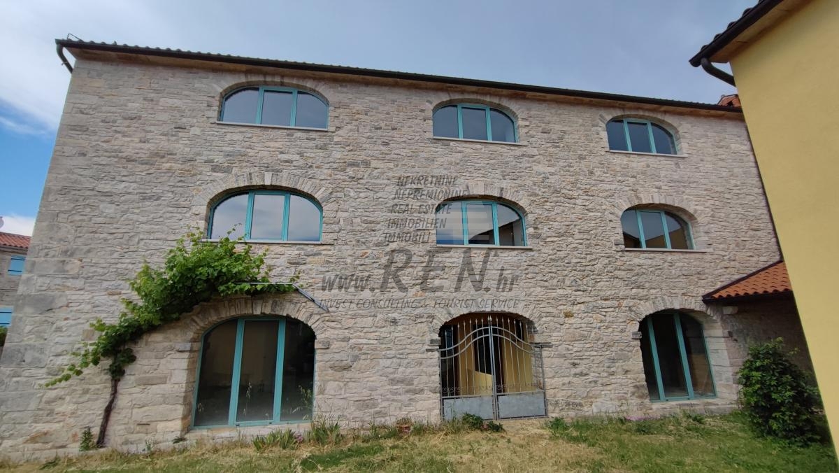 Appartamento nei dintorni di Buje-Buie 8