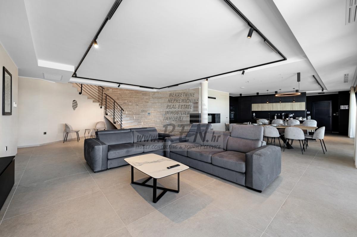 Luxury Villa with a unique view in Istria 15