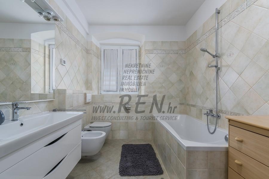 Penthouse in the center of Poreč 24