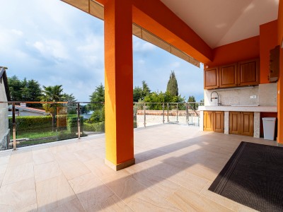 PRESTIGEHAUS MIT POOL – NUR 50 m VOM MEER 2