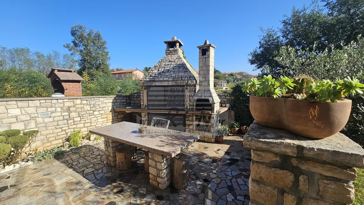 Einfamilienhaus in ruhiger Lage in der Nähe von Novigrad 5