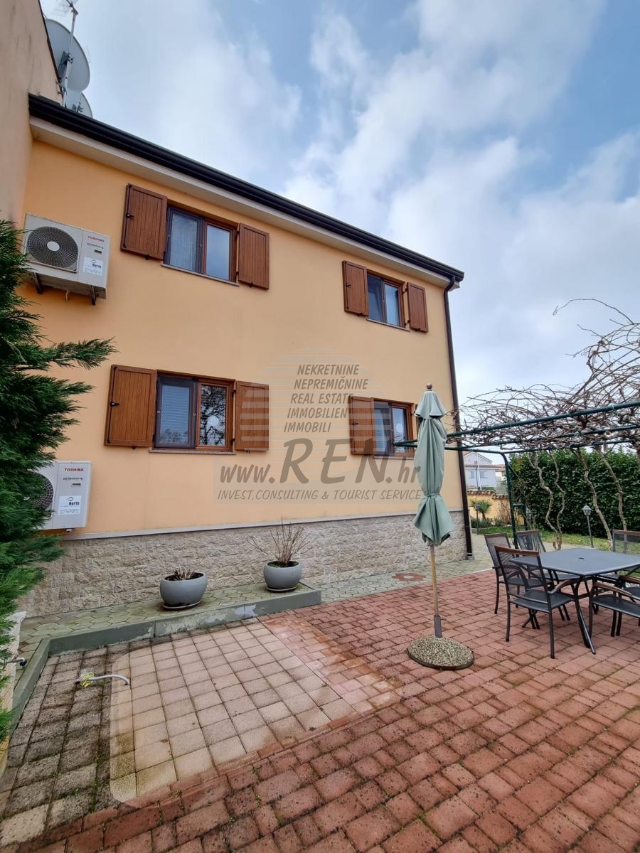 Semi-detached house, fully furnished, 2 km from the sea 12