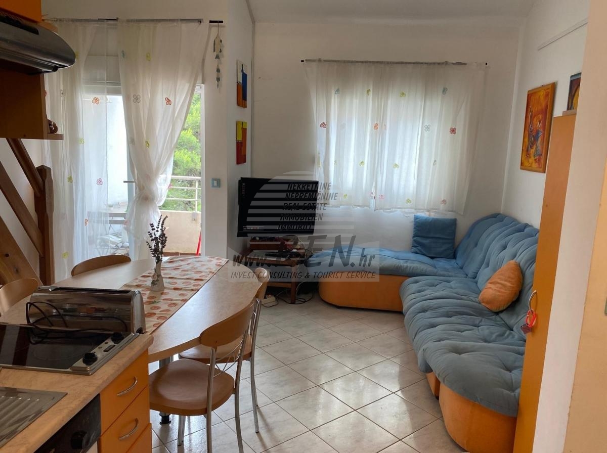 Apartment with Gallery and Sea View – 300 m from the Beach 6