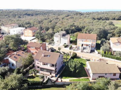 Einfamilienhaus in ruhiger Lage in der Nähe von Novigrad 10