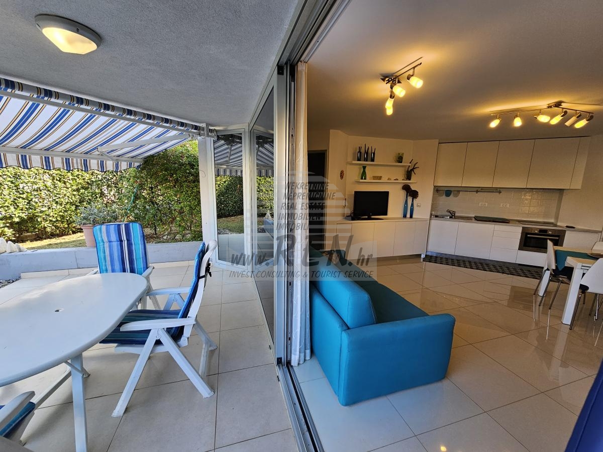 Apartment in Novigrad 5