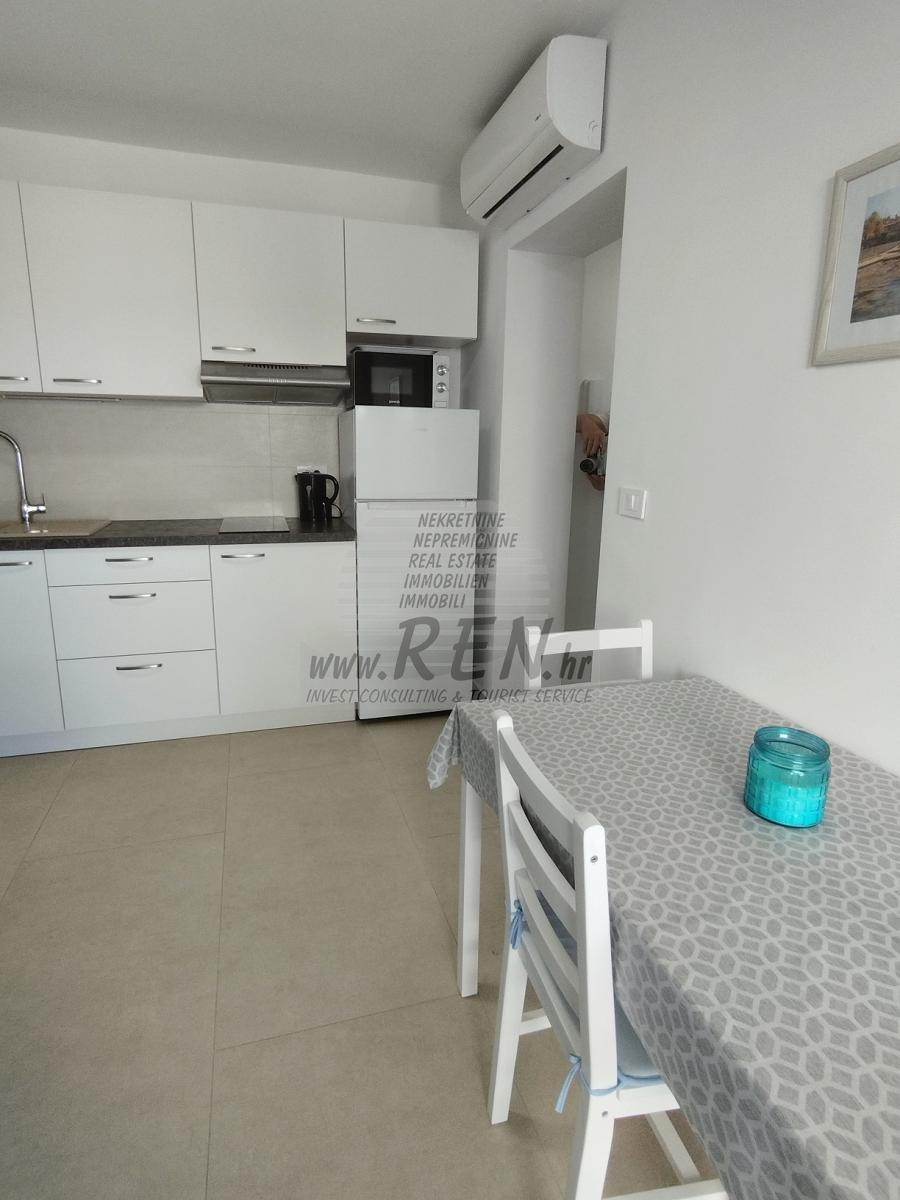 Moderne Wohnung mit großer Terrasse und Meerblick 3