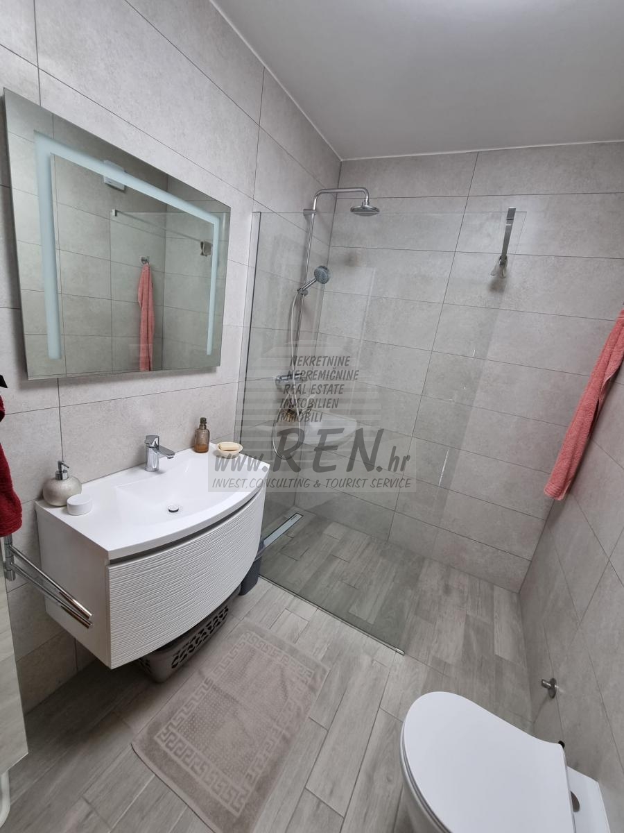 Semi-detached house, fully furnished, 2 km from the sea 6