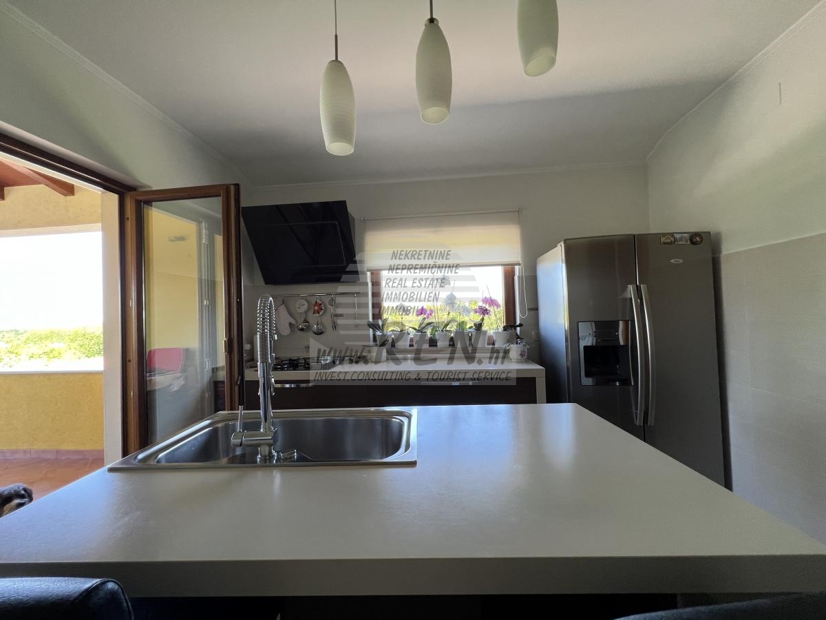House with an olive grove and a view of the sea 23
