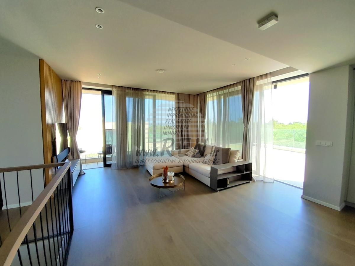 Vila nad pričakovanji – Ekskluzivno bivanje v Petram Resortu 11