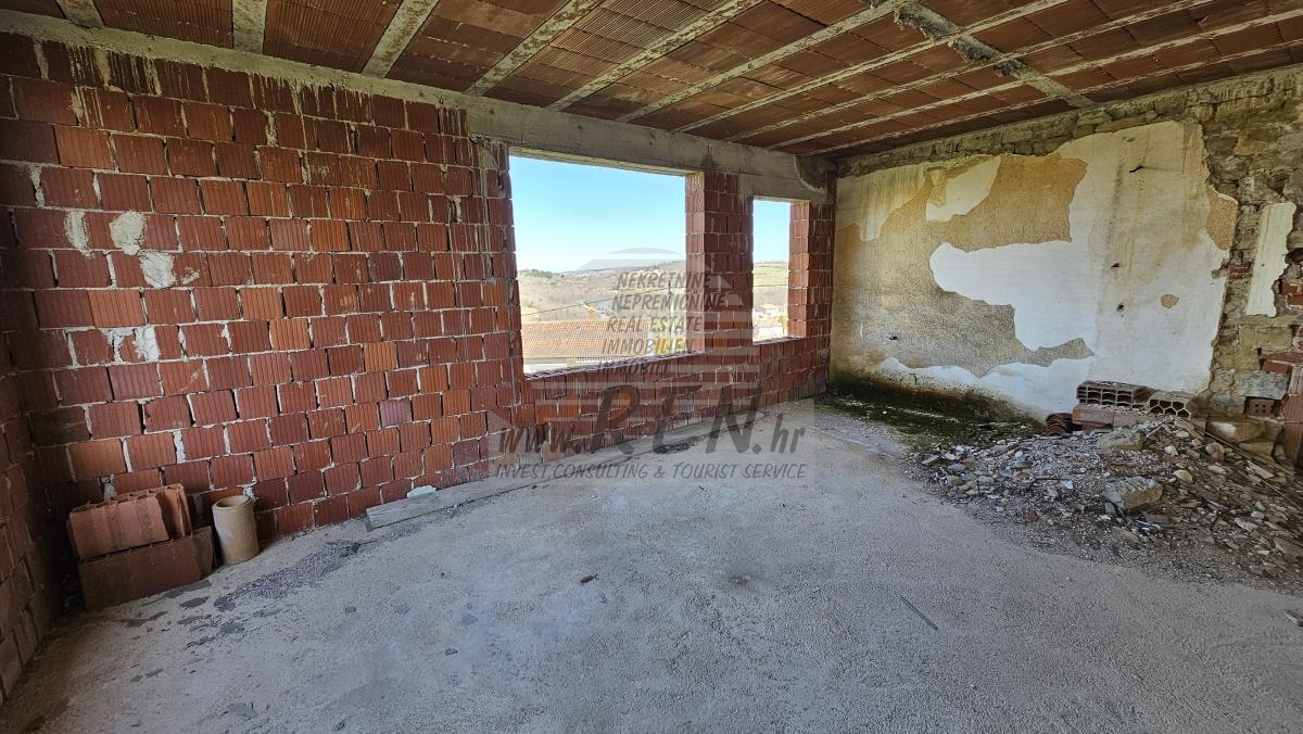 House for adaptation with a view of the sea 3