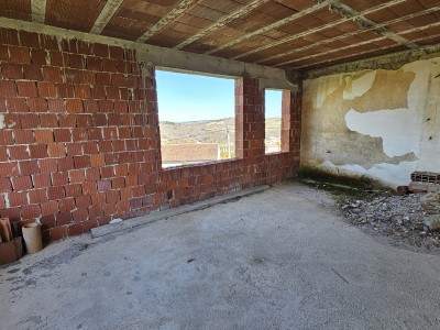 House for adaptation with a view of the sea 3