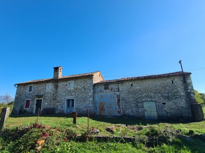 A large Istrian property 9