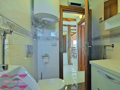 House with swimming pool near Brtonigla 27