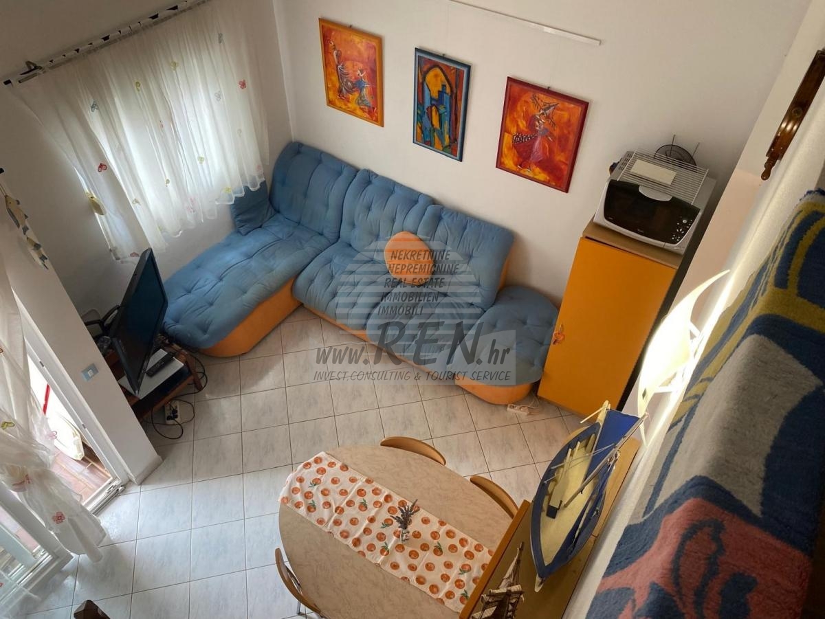 Apartment with Gallery and Sea View – 300 m from the Beach 7