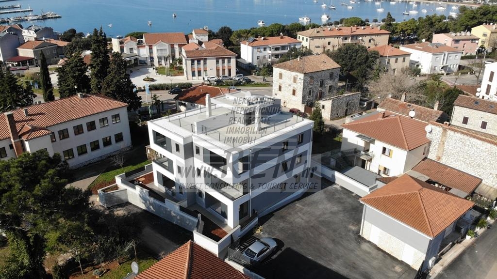 Stan u Umagu sa krovnom terasom  - top lokacija 150 m od mora! 17