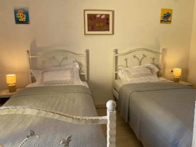 Mediterranean Villa with Pool – Just 300 m from the Sea 11