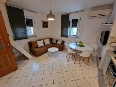 Einfamilienhaus in ruhiger Lage in der Nähe von Novigrad 30