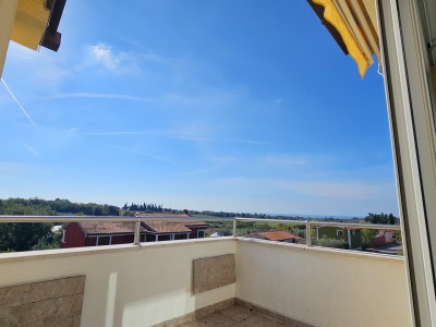 Umeblowany apartament z 2 sypialniami i widokiem na morze