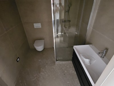Luksuzni stan u prizemlju s privatnim vrtom – premium novogradnja, Novigrad 8