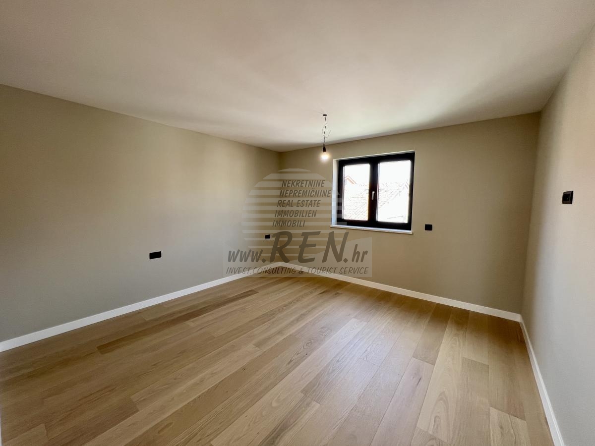 Apartment with a beautiful view of the sea - at the stage of construction 19