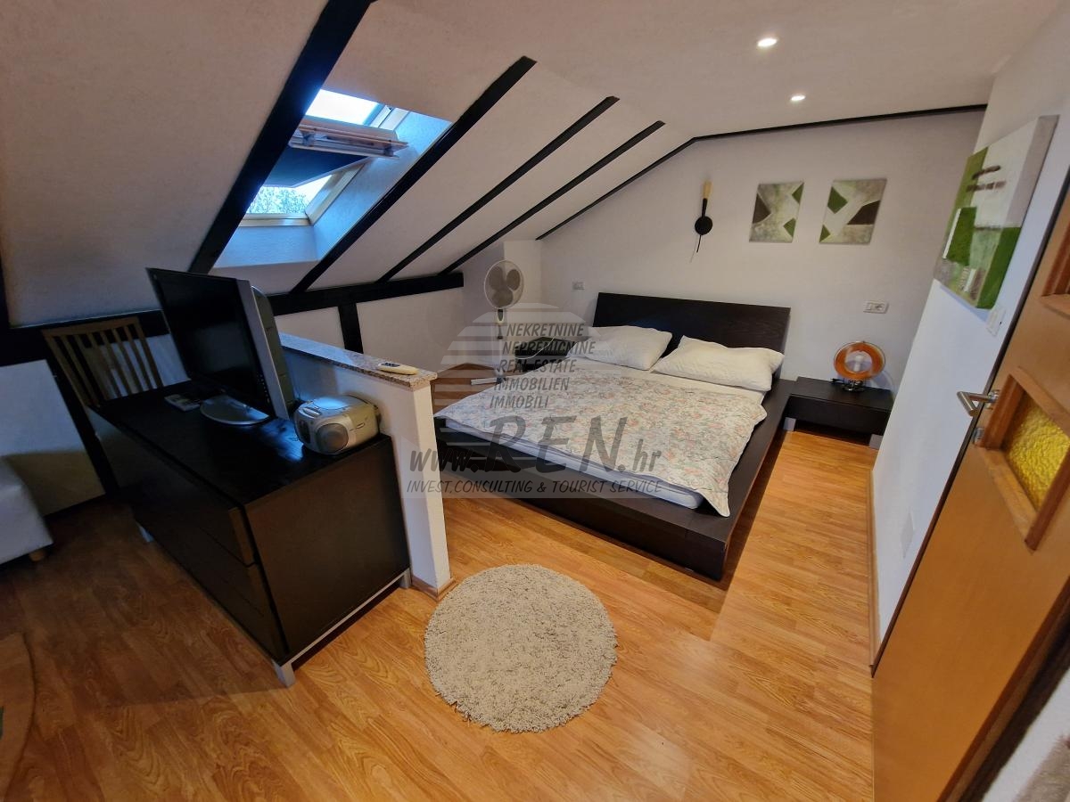 Einfamilienhaus in ruhiger Lage in der Nähe von Novigrad 23