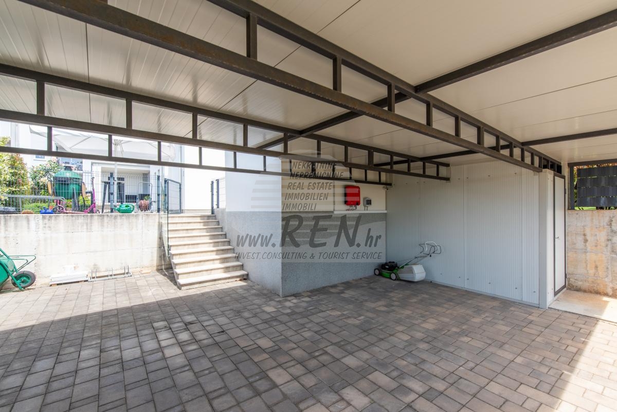 Haus mit Swimmingpool in ruhiger Lage in Novigrad 31