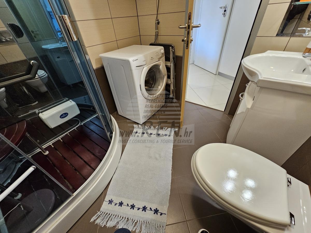 Apartment in Novigrad 22