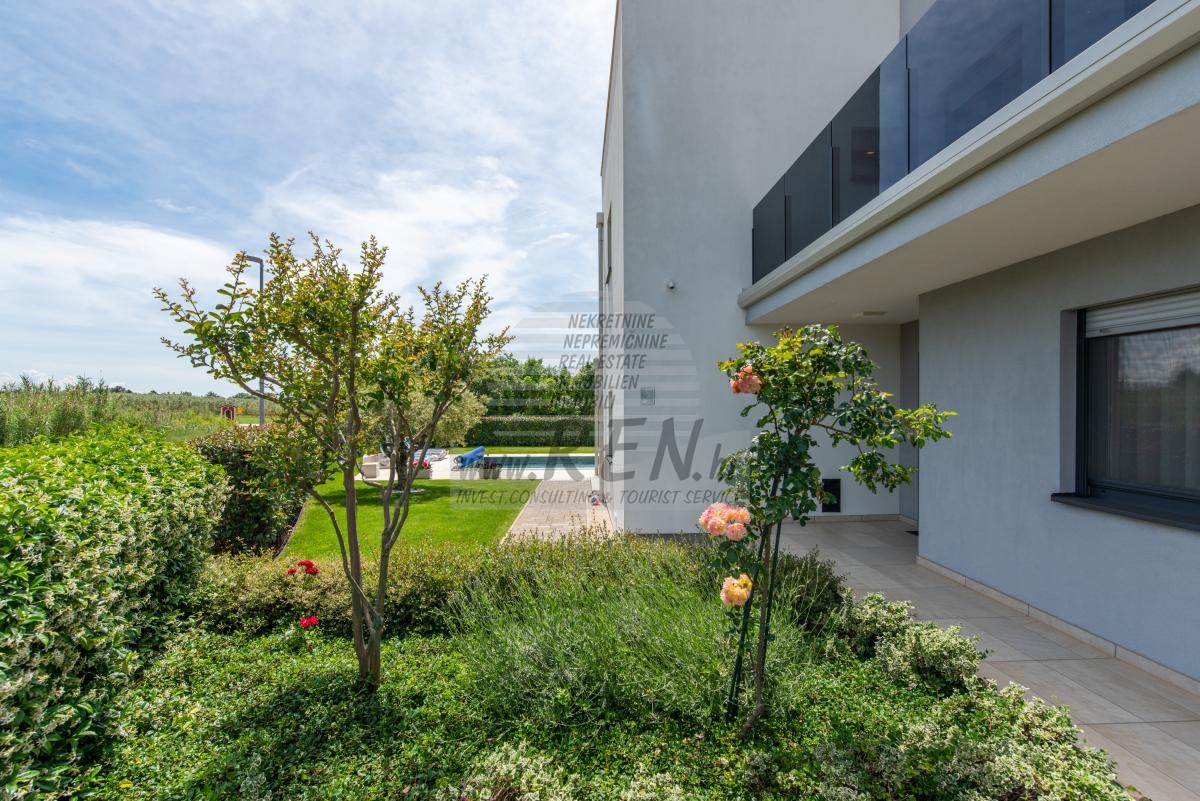 Haus mit Swimmingpool in ruhiger Lage in Novigrad 32