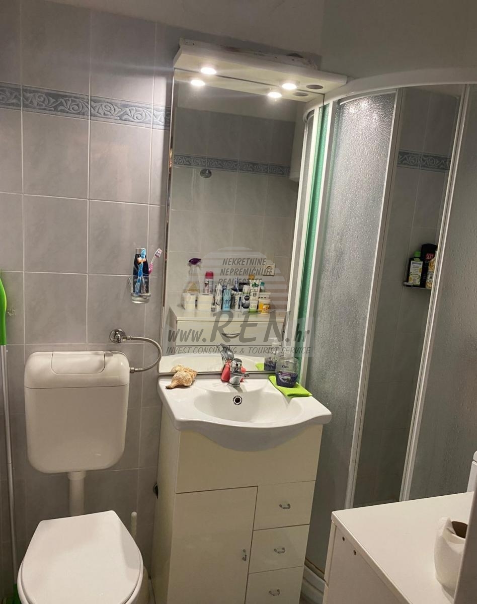 Apartment with Gallery and Sea View – 300 m from the Beach 10