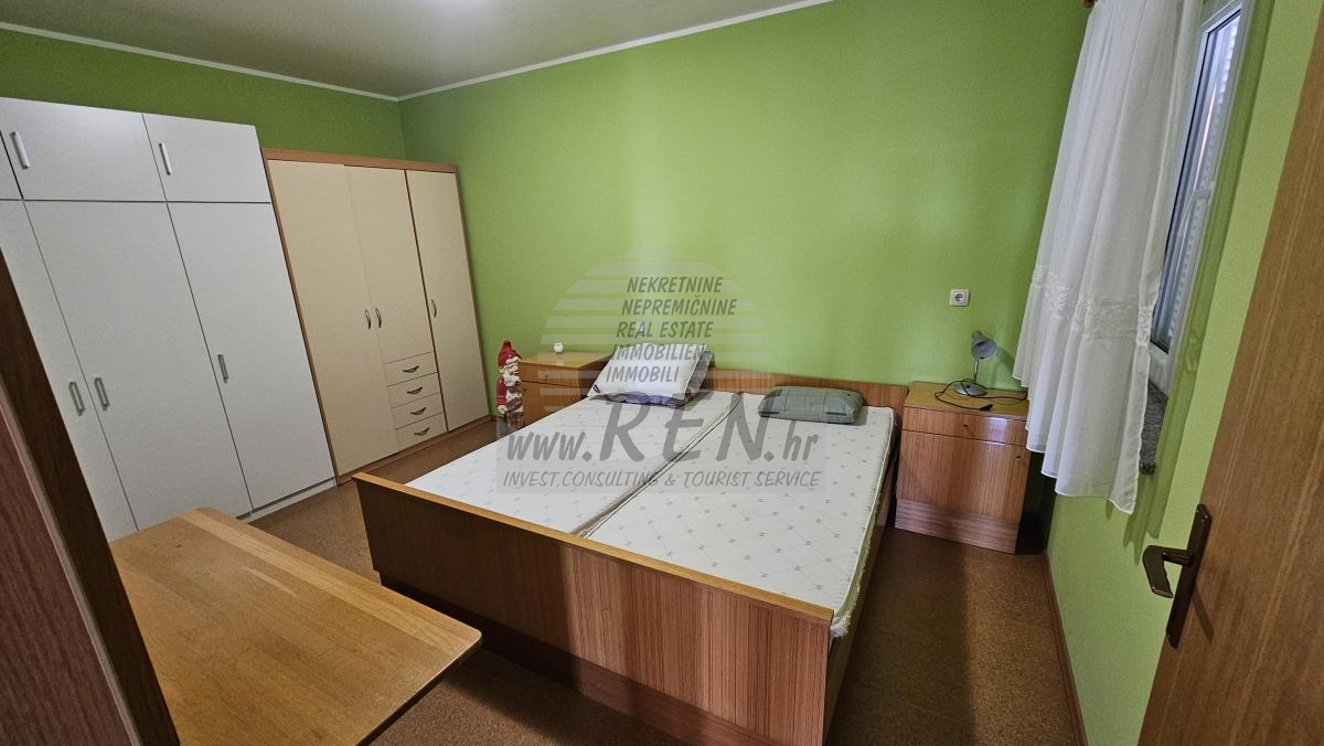 Samostojeća prizemnica s uređenim vrtom blizu mora 18