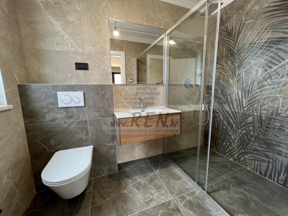 Apartment with a beautiful view of the sea - at the stage of construction 25