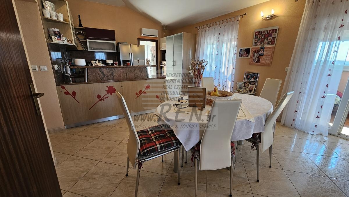 Penthouse in Novigrad mit Meerblick 8