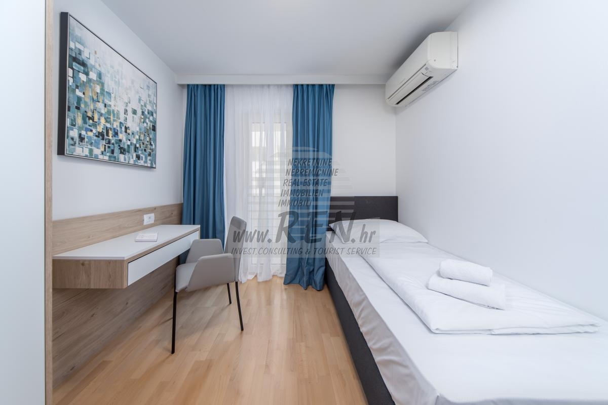 Apartment in Umag right next to the beach 3