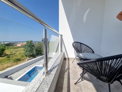 Modern-luxuriously furnished semi-detached house with sea view 20