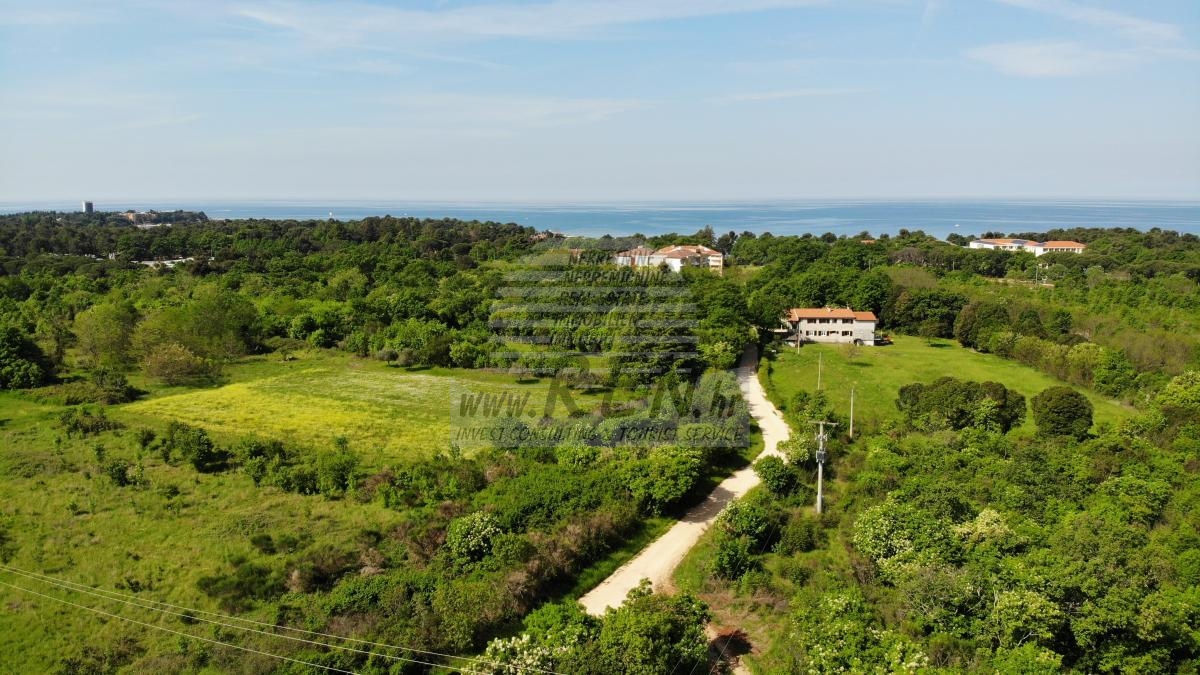 Terreno edificabile a scopo turistico vicino al mare 2