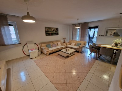 Einfamilienhaus in ruhiger Lage in der Nähe von Novigrad 12