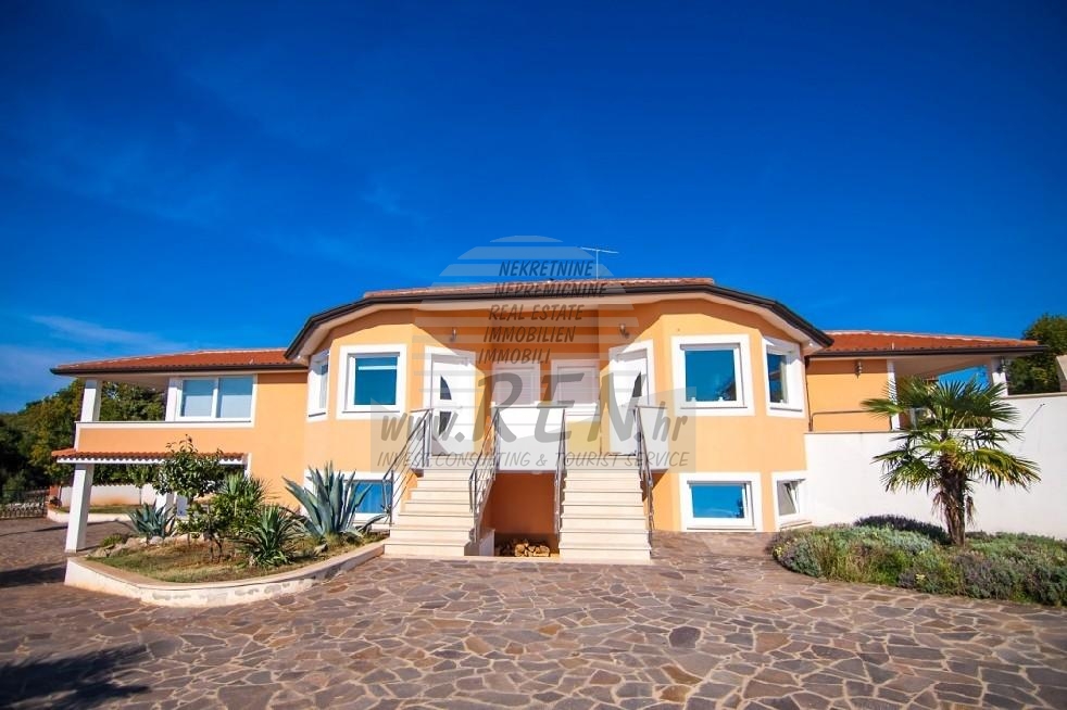 House near Umag 3