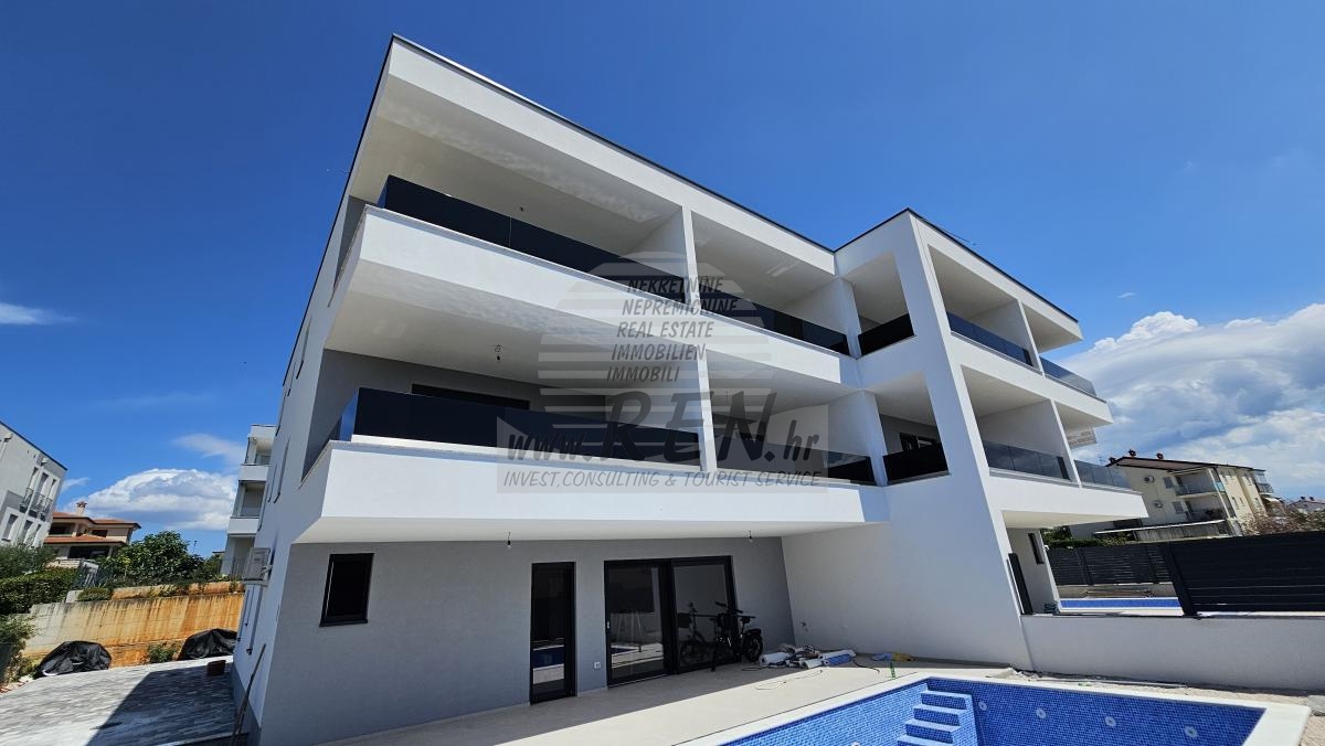 Apartma z zasebnim bazenom in vrtom v Novigradu - v fazi gradnje 2