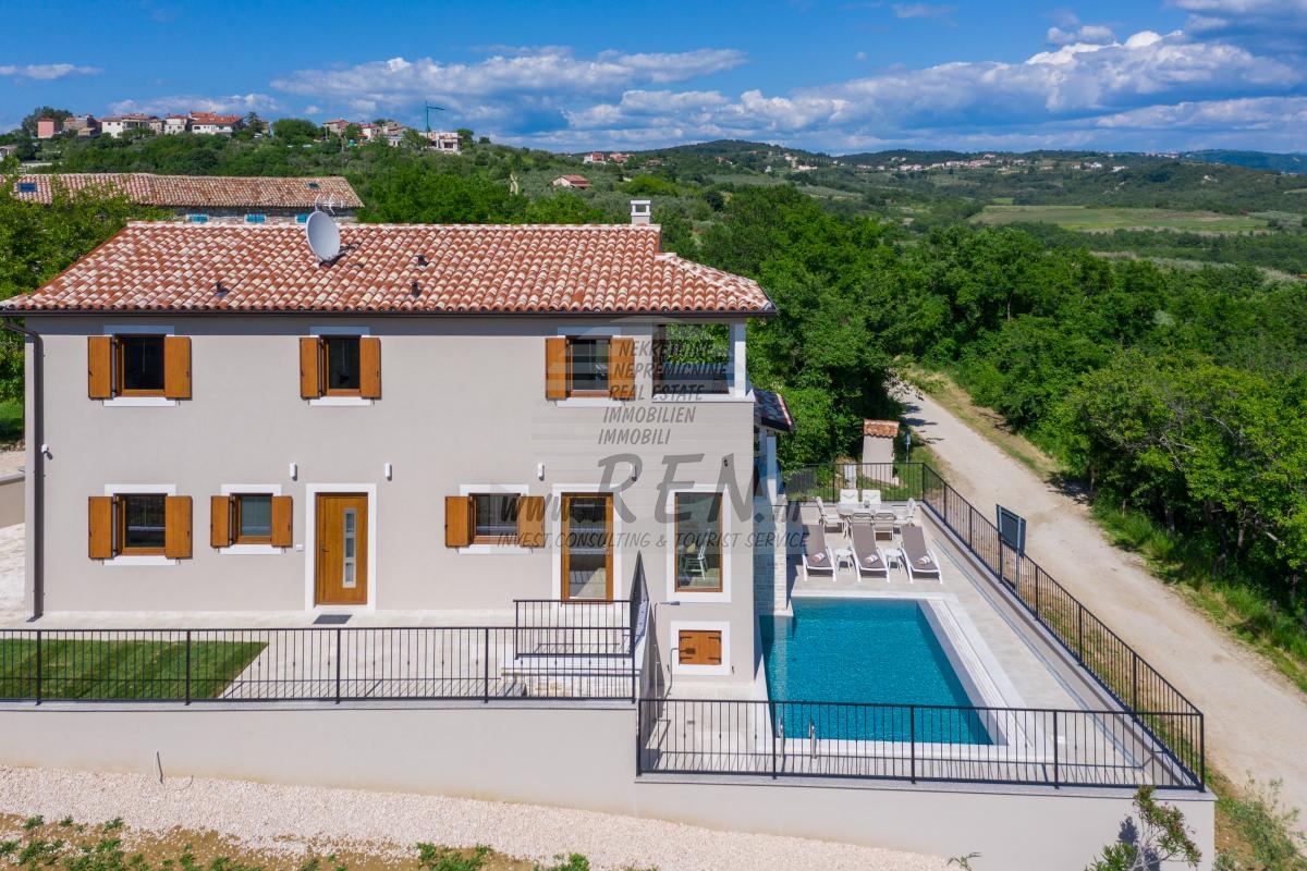 Kuća sa bazenom u okolici Buja 8