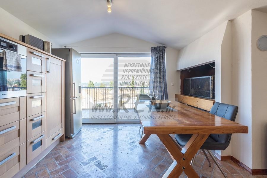 Penthouse in the center of Poreč 11