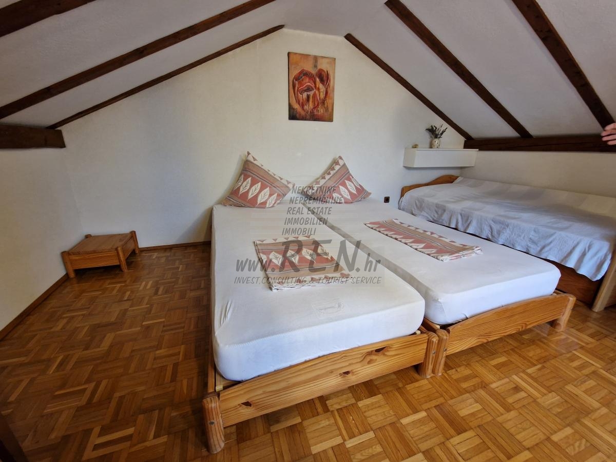 Einfamilienhaus in ruhiger Lage in der Nähe von Novigrad 31